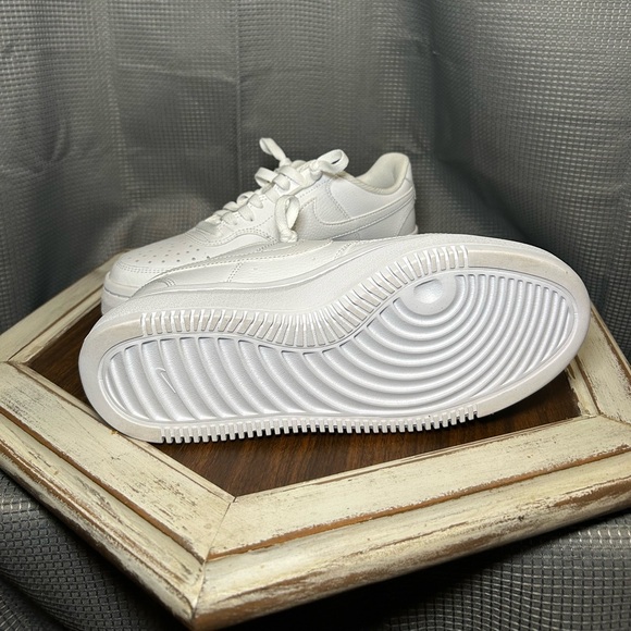 Nike Women's Court Vision Alta 8.5 New - Picture 4 of 7